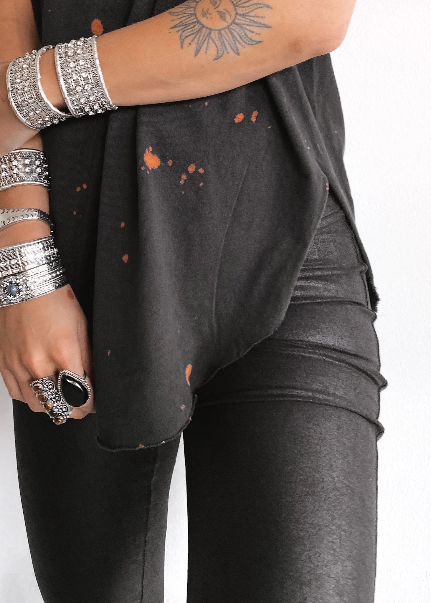 90's GONE GIRL BLEACHED OUT SIDE SLIT TEE