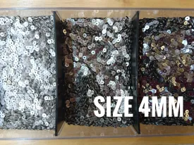Brass sequins, 4mm, centre hole, 200 pcs | 圓銅片, 4mm, 中孔, 200個