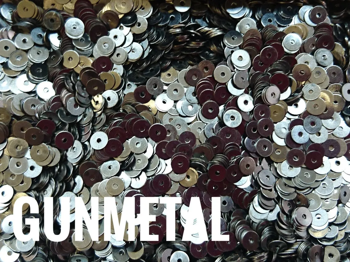 Brass sequins, 4mm, centre hole, 200 pcs | 圓銅片, 4mm, 中孔, 200個
