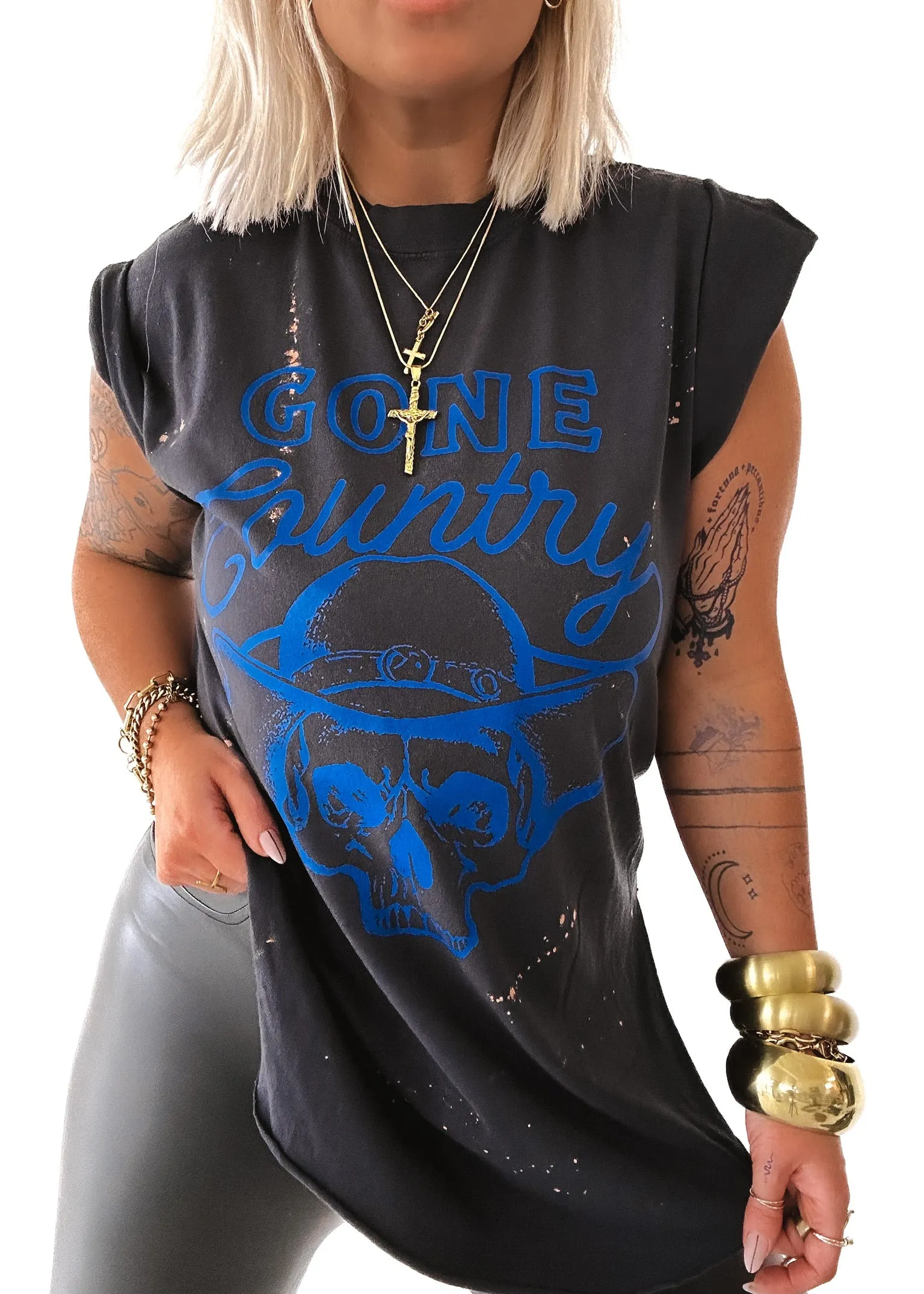 GONE COUNTRY BLEACHED OUT SIDE SLIT TEE