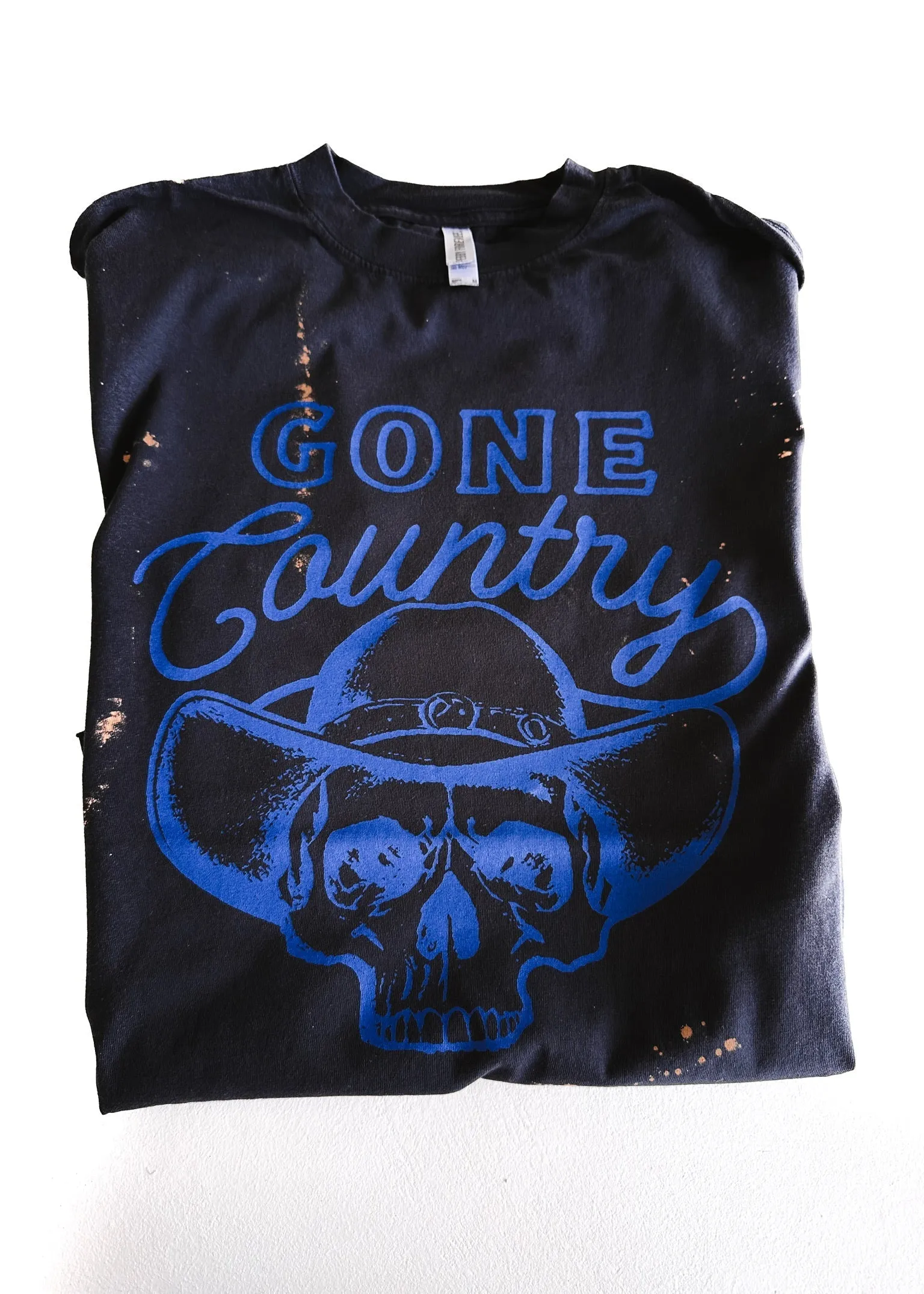 GONE COUNTRY BLEACHED OUT SIDE SLIT TEE
