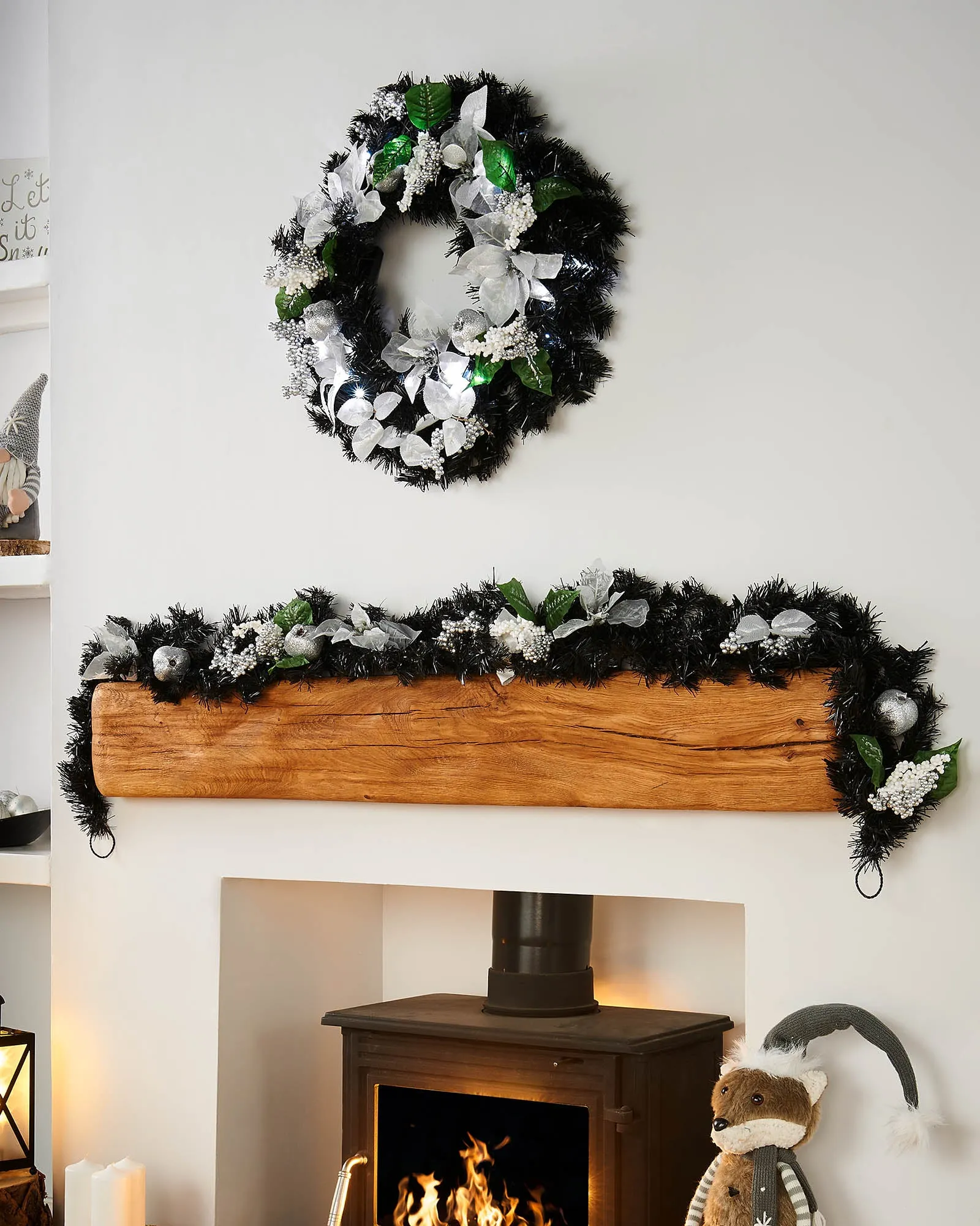 Pre-Lit Decorated Wreath, Black/Silver, 60 cm